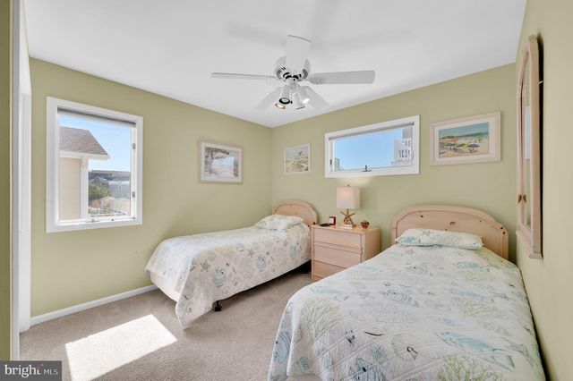 46 S 2ND ST, Surf City, NJ 08008