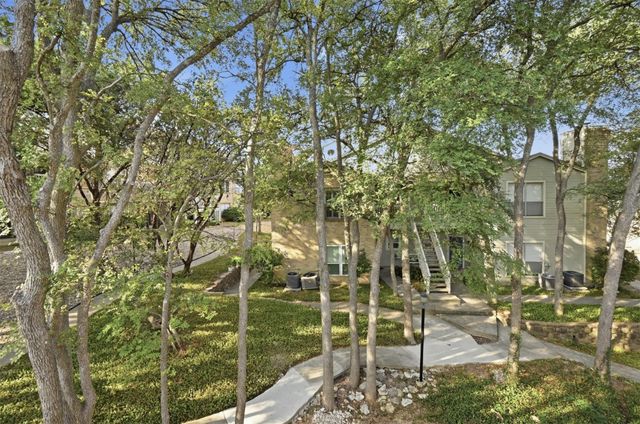 2450 Wickersham LN 1402, Austin, TX 78741