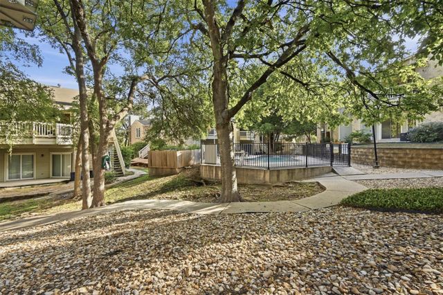 2450 Wickersham LN 1402, Austin, TX 78741