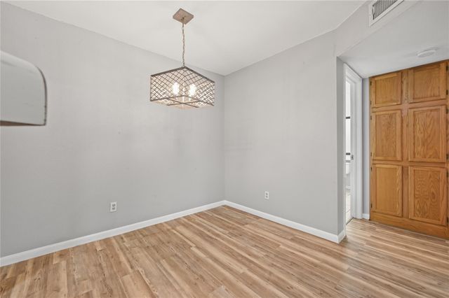 2450 Wickersham LN 1402, Austin, TX 78741