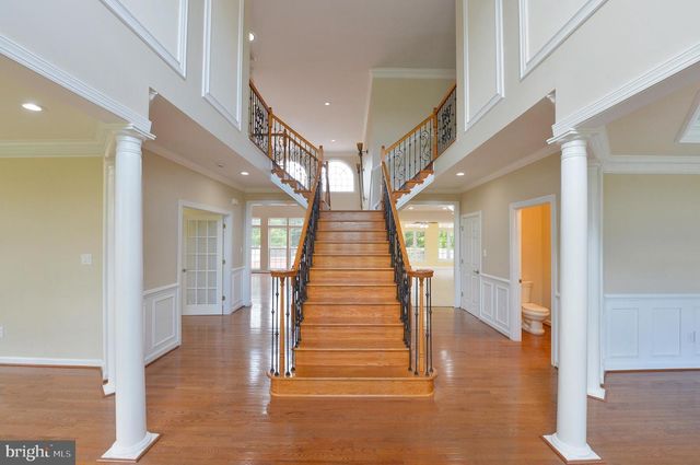 6 APPLEWOOD CT, Hainesport, NJ 08036