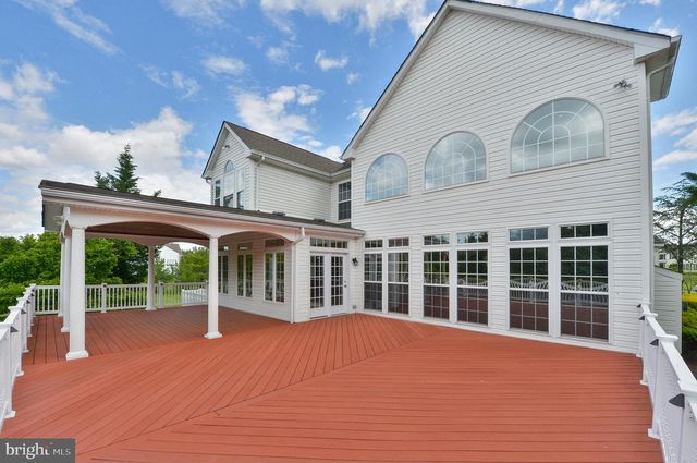 6 APPLEWOOD CT, Hainesport, NJ 08036
