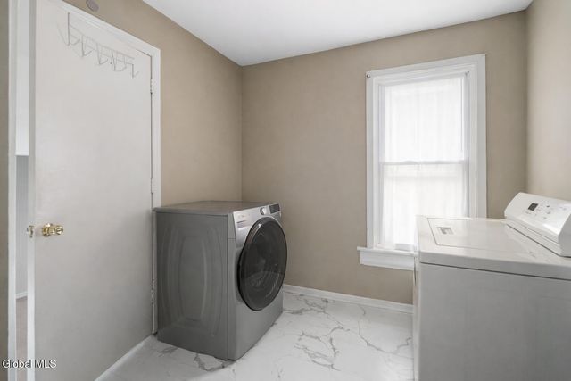 124 Mountainview Avenue, Brunswick, NY 12180