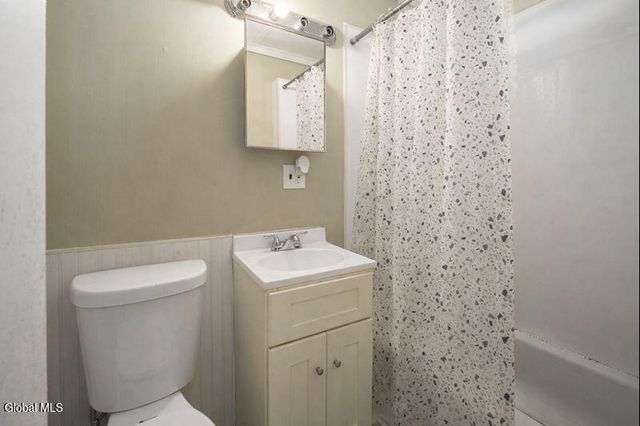 124 Mountainview Avenue, Brunswick, NY 12180