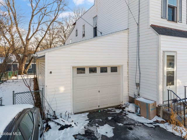 124 Mountainview Avenue, Brunswick, NY 12180