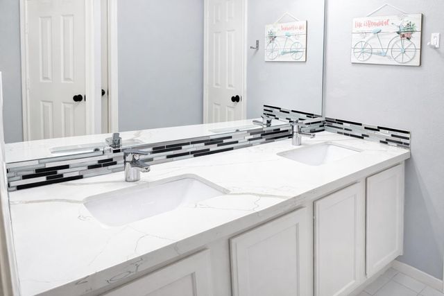 6703 Cypress Village Drive, Sugar Land, TX 77479