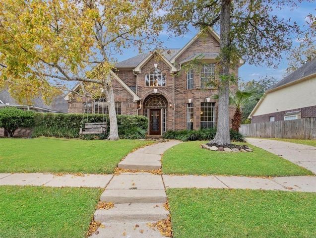 6703 Cypress Village Drive, Sugar Land, TX 77479