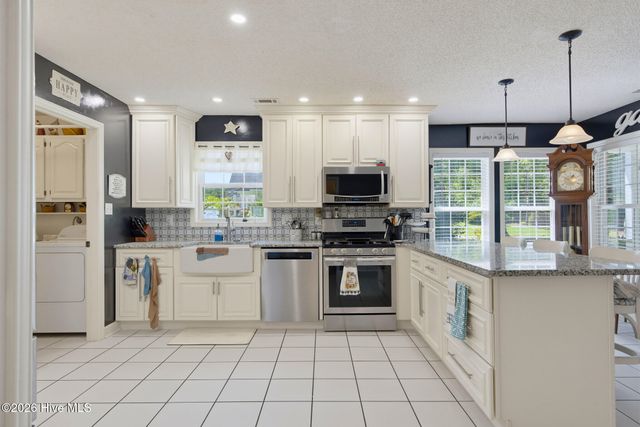 505 Seascape Drive, Sneads Ferry, NC 28460