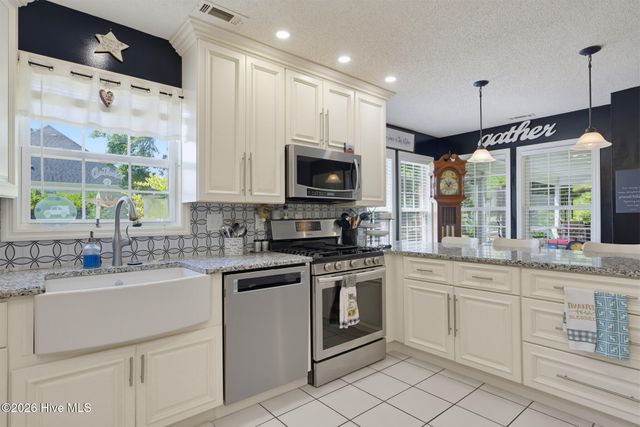 505 Seascape Drive, Sneads Ferry, NC 28460