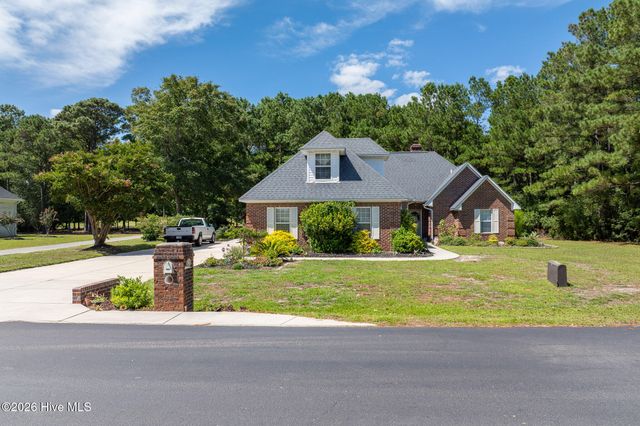 505 Seascape Drive, Sneads Ferry, NC 28460