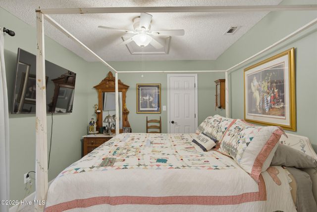 505 Seascape Drive, Sneads Ferry, NC 28460