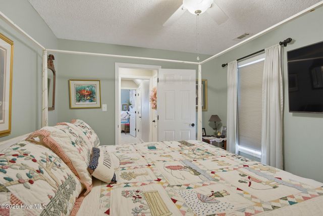 505 Seascape Drive, Sneads Ferry, NC 28460