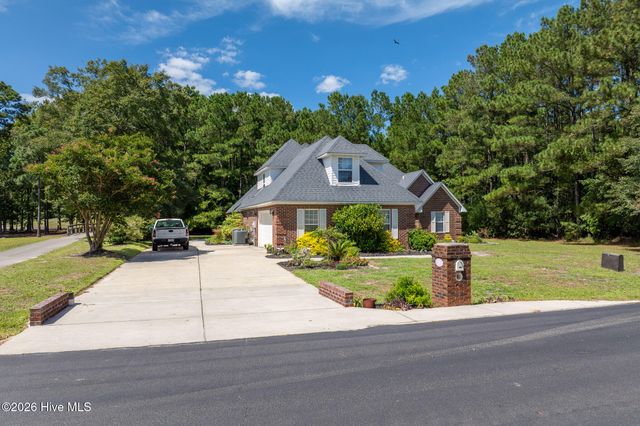505 Seascape Drive, Sneads Ferry, NC 28460