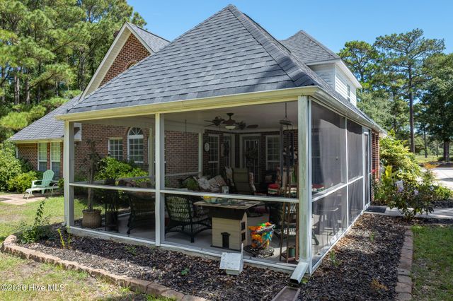 505 Seascape Drive, Sneads Ferry, NC 28460