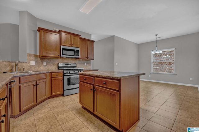 208 CREEKSIDE COURT, Pelham, AL 35124