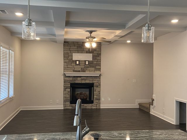 602 Alvin Rd, Clarksville, TN 37042