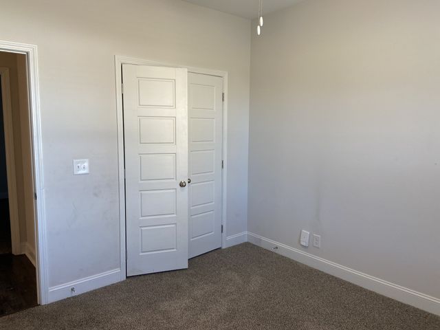 602 Alvin Rd, Clarksville, TN 37042