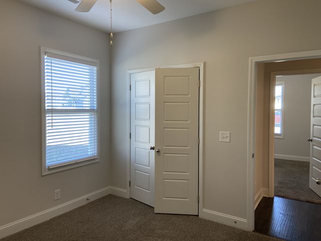 602 Alvin Rd, Clarksville, TN 37042