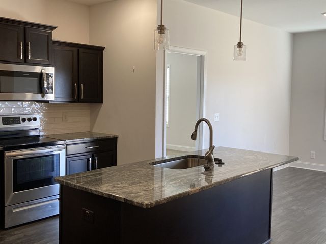 602 Alvin Rd, Clarksville, TN 37042