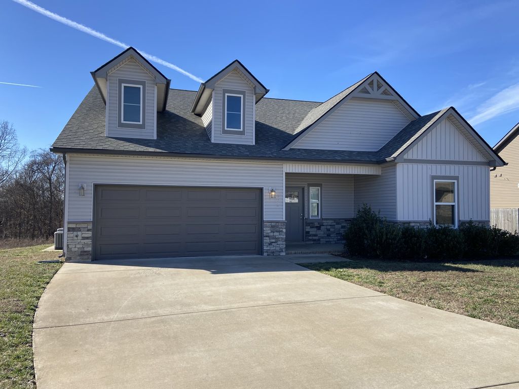 602 Alvin Rd, Clarksville, TN 37042