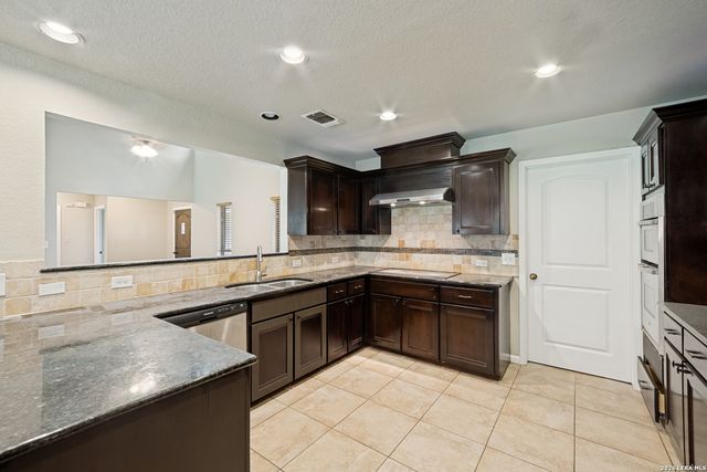 16115 Wolf Creek, San Antonio, TX 78232