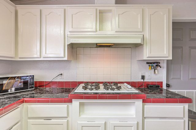 115 Casey Jones Place, Albuquerque, NM 87113