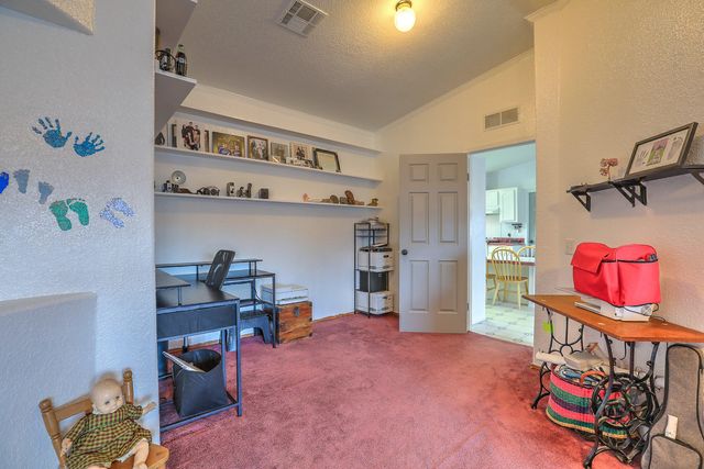 115 Casey Jones Place, Albuquerque, NM 87113