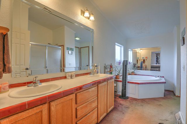 115 Casey Jones Place, Albuquerque, NM 87113