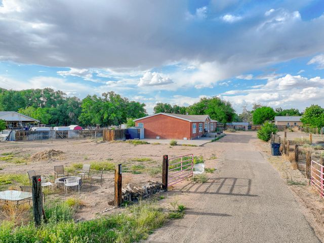 115 Casey Jones Place, Albuquerque, NM 87113