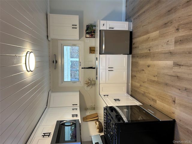 55 Peenpack Trail, Huguenot, NY 12746