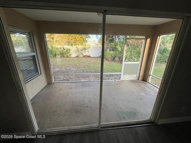 984 Tavernier Circle NE, Palm Bay, FL 32905