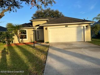 984 Tavernier Circle NE, Palm Bay, FL 32905