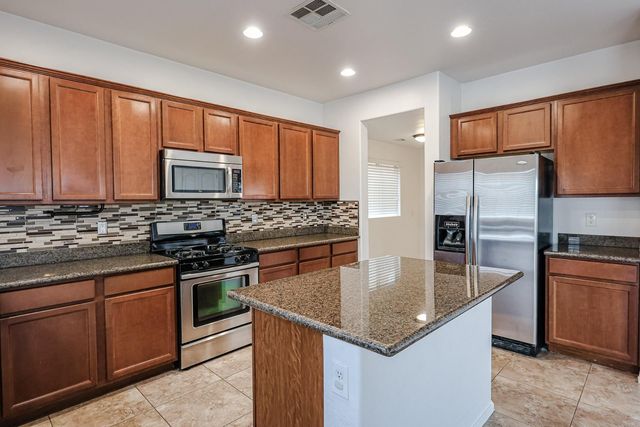 12039 W LEATHER Lane, Peoria, AZ 85383