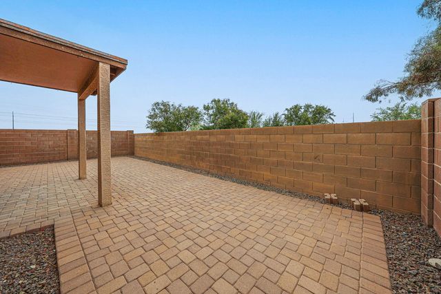 12039 W LEATHER Lane, Peoria, AZ 85383