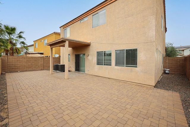 12039 W LEATHER Lane, Peoria, AZ 85383
