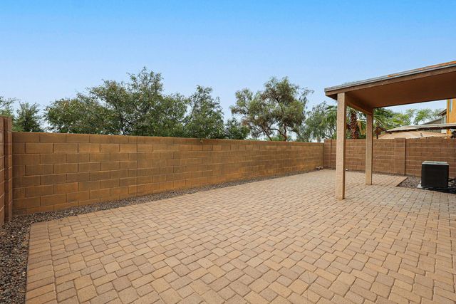 12039 W LEATHER Lane, Peoria, AZ 85383