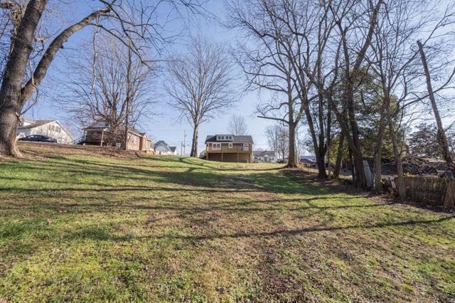 643 North Spring Street, Mcminnville, TN 37110