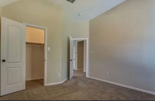 228 Wallington Way, Lewisville, TX 75067