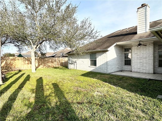7613 Bayonne Dr, Corpus Christi, TX 78414