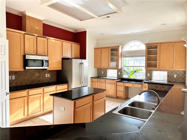 7613 Bayonne Dr, Corpus Christi, TX 78414