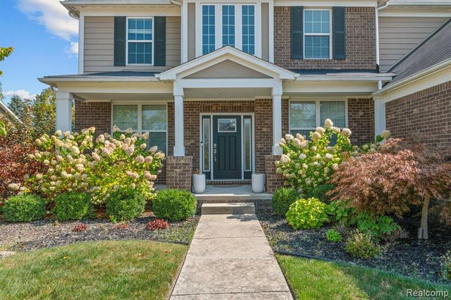 1526 Hickory Ridge Court, Canton, MI 48187