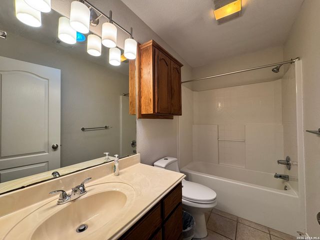 2038 Bentwood, New Braunfels, TX 78130