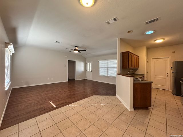 2038 Bentwood, New Braunfels, TX 78130