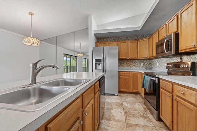 18 Talavera Ct 18, St Augustine, FL 32086