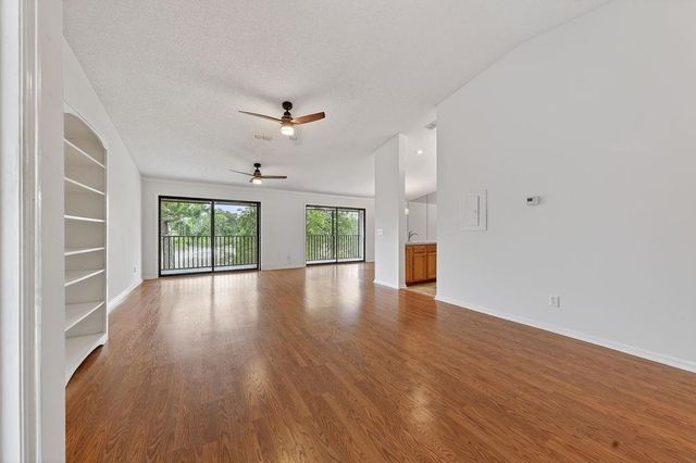 18 Talavera Ct 18, St Augustine, FL 32086