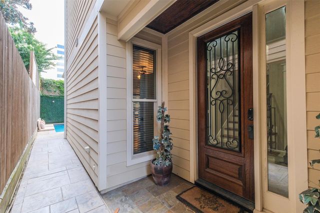 166 Reinicke Street, Houston, TX 77007