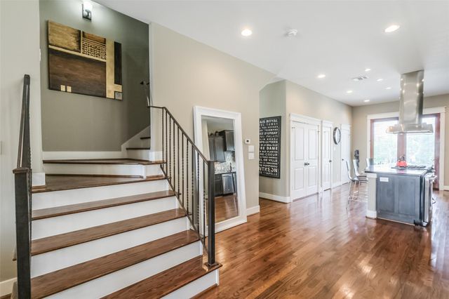 166 Reinicke Street, Houston, TX 77007