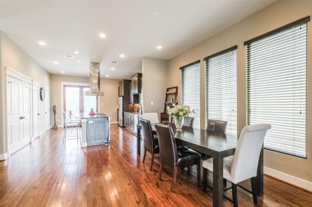 166 Reinicke Street, Houston, TX 77007