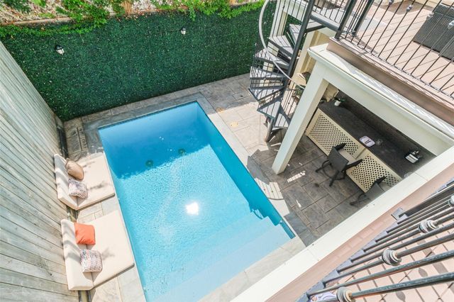 166 Reinicke Street, Houston, TX 77007