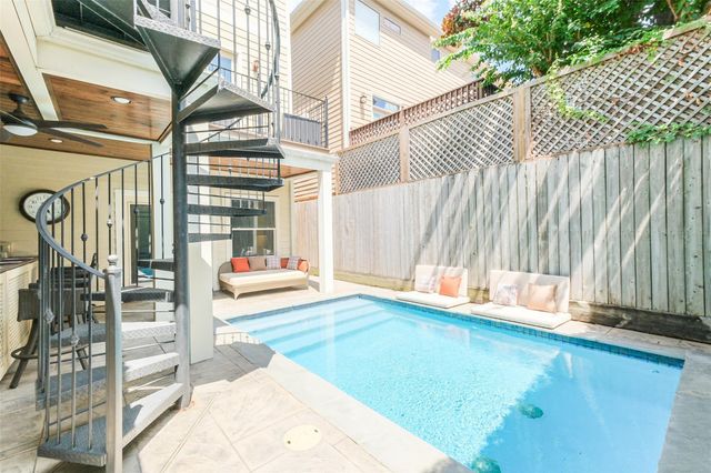 166 Reinicke Street, Houston, TX 77007